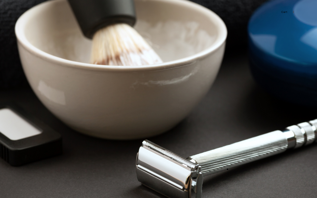 "The Ultimate Guide to Choosing the Right Razor for Your Skin Type"